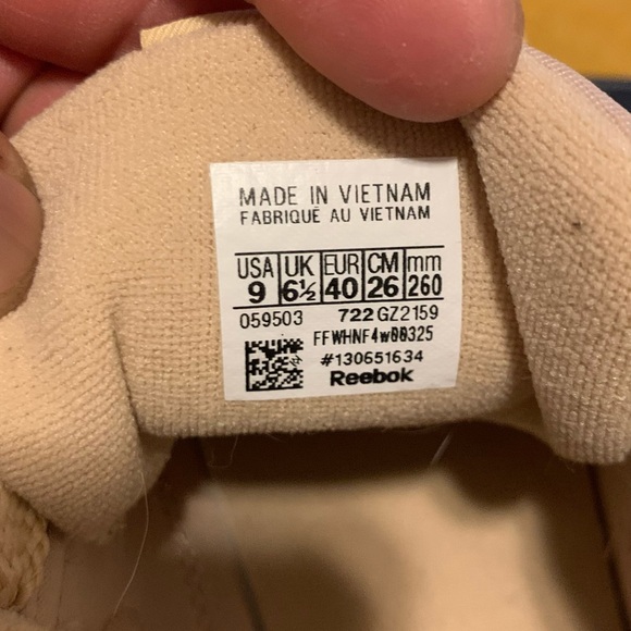 Reebok size 10, color beige - Picture 3 of 6